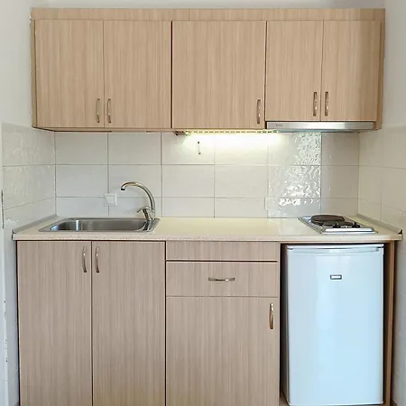 Marinos * Kato Korakiana